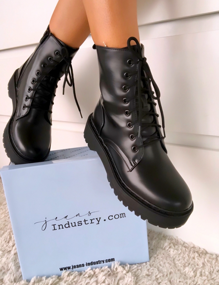 Bottines Noires a Lacets Chaussure Femme Jeans Industry