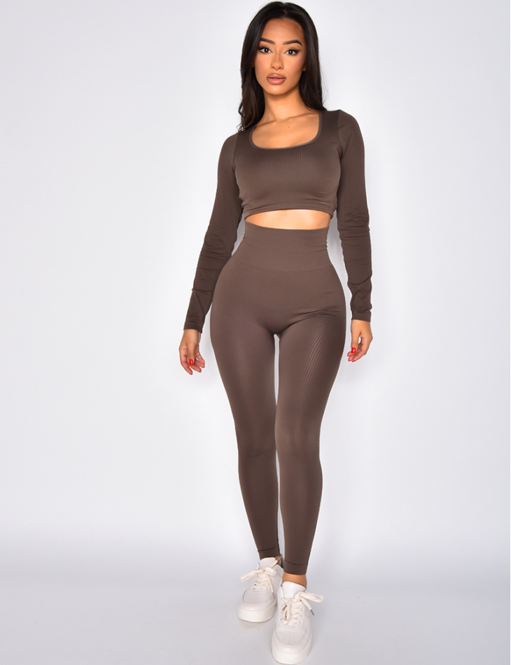 Leggings and figure hugging ribbed crop top set