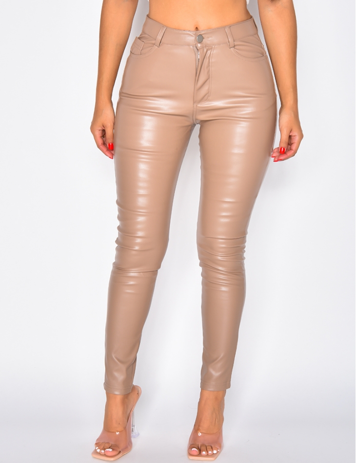 Pantalon en simili taille haute