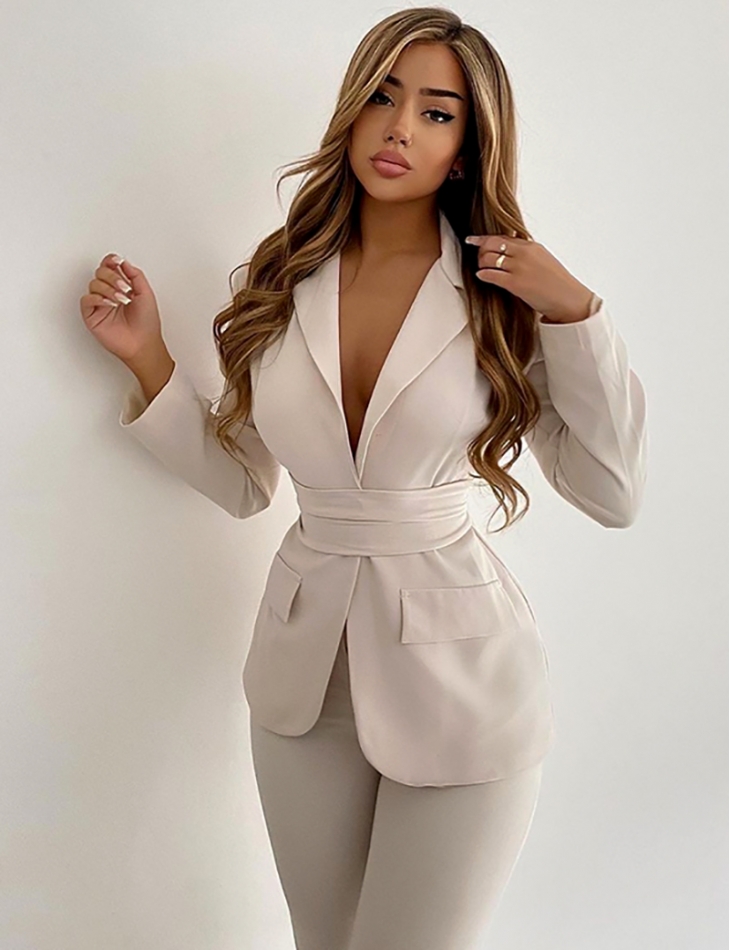 Model tailleur sale