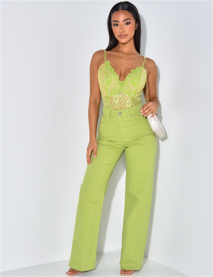 Body dentelle avec pantalon sale