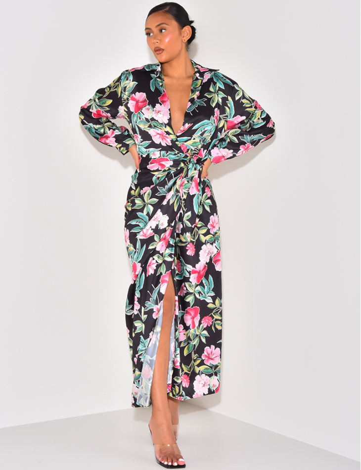 Robe longue fluide avec des fleurs