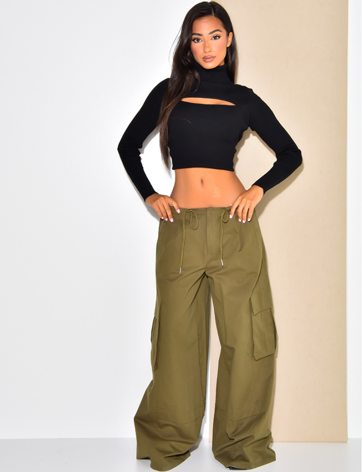 Pantalon cargo taille basse et coupe large