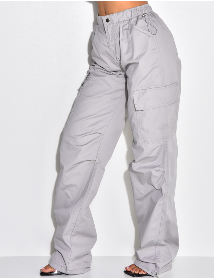 Pantalon parachute à poches cargo