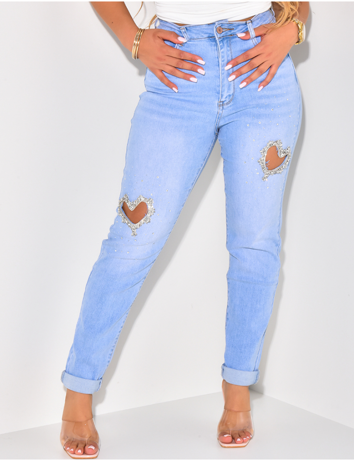 Jeans mom taille haute à coeur ajouré en strass