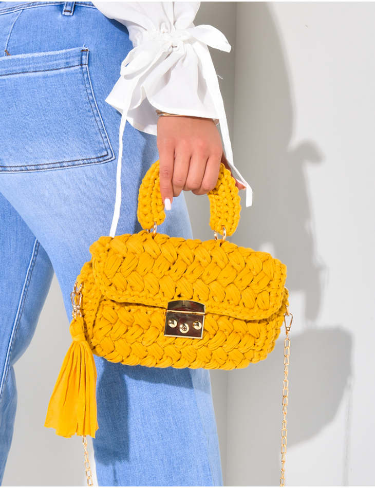 Petit sac tressé à pompom