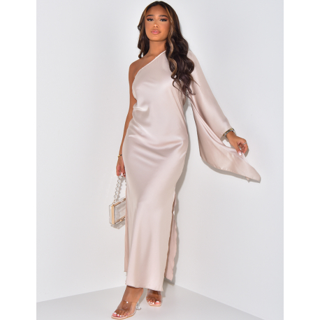 Robe en satin asymétrique manche évasée