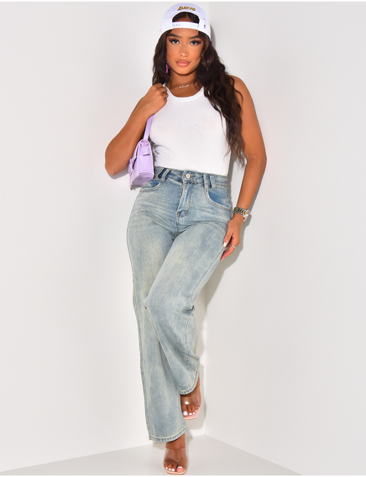 Loose fitting straight leg jeans with vintage wash