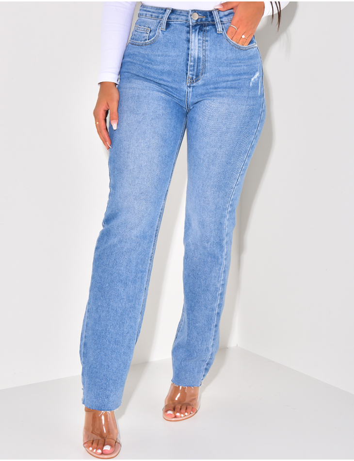   Ultra stretchy straight-leg jeans