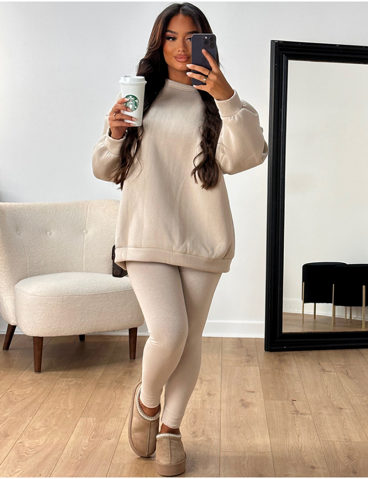 Ensemble sweat oversize et legging