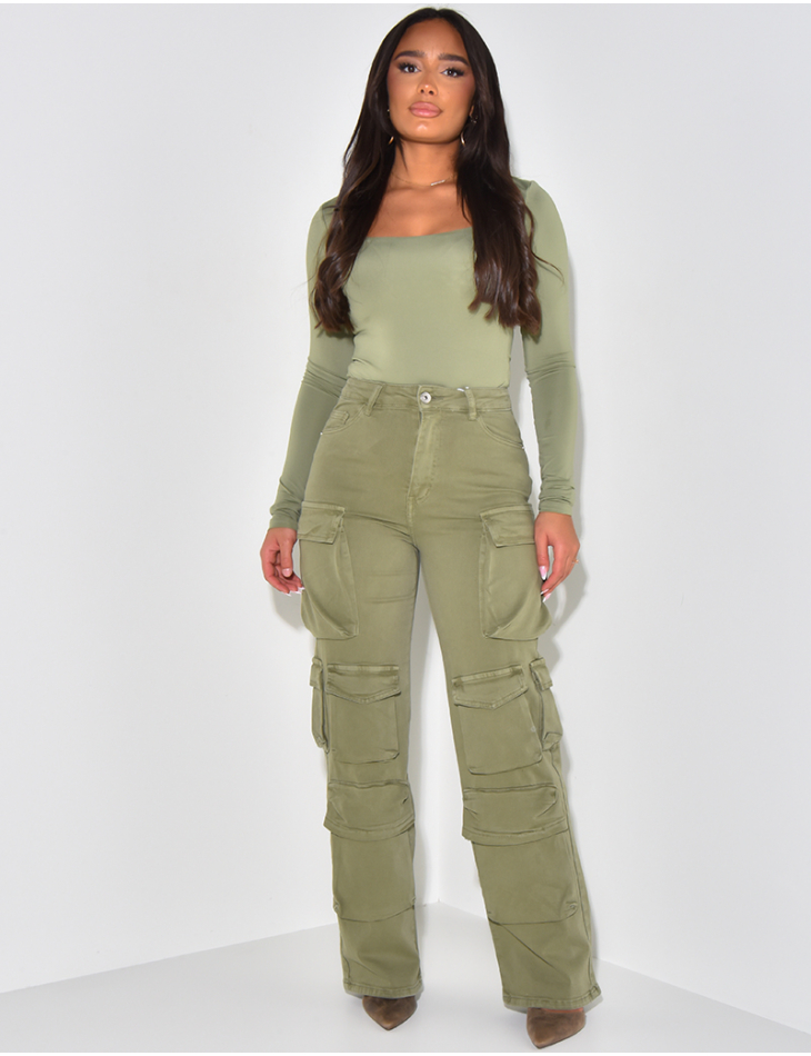 Multi-pocket stretchy cargo jeans