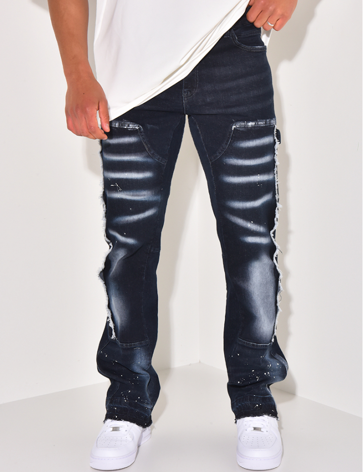 Jeans mit Passe und Farbflecken