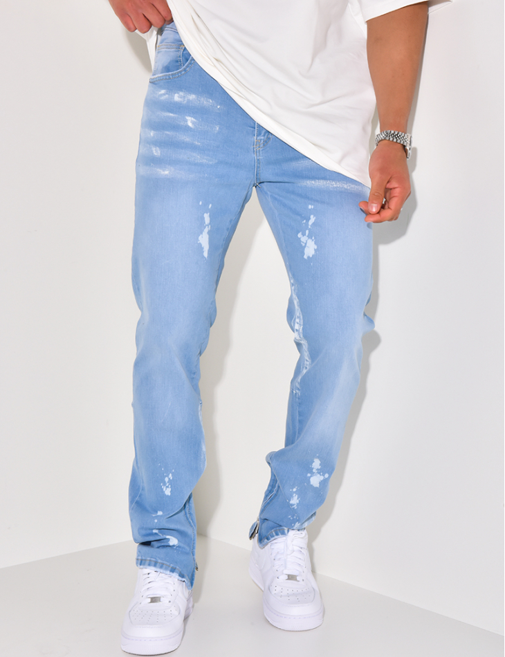 Jeans homme avec tache de peinture sale