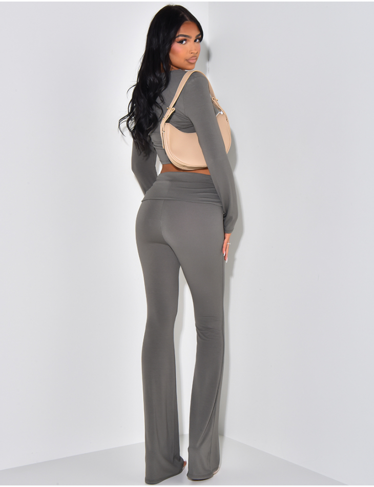 Ensemble fluide pantalon taille basse et crop top manches longues