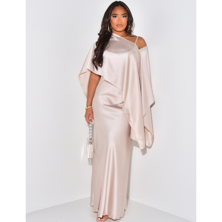 Ensemble robe et cape en satin