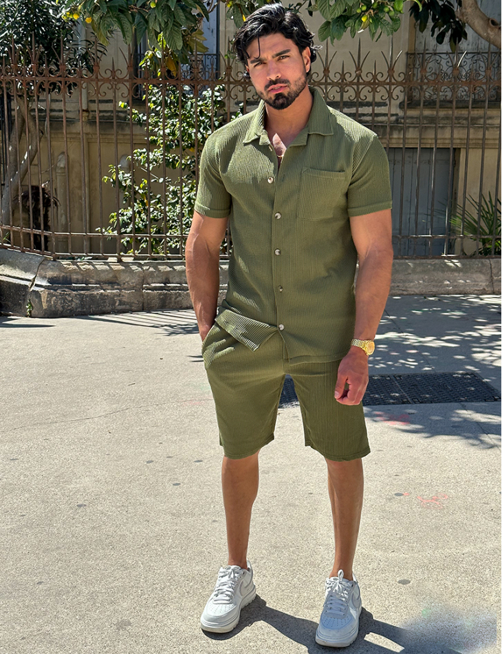 Ensemble chemise à manches courte et short effet côtelé