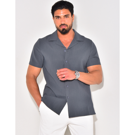 Chemise uni manches courtes