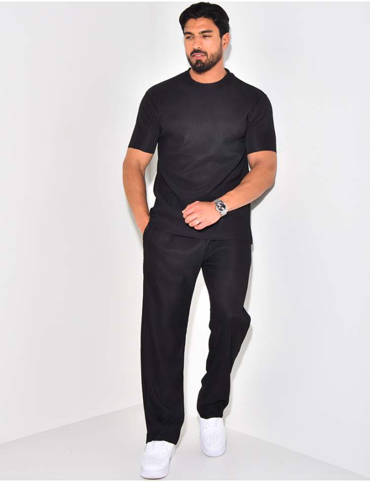 Ensemble pantalon et t-shirt plissé