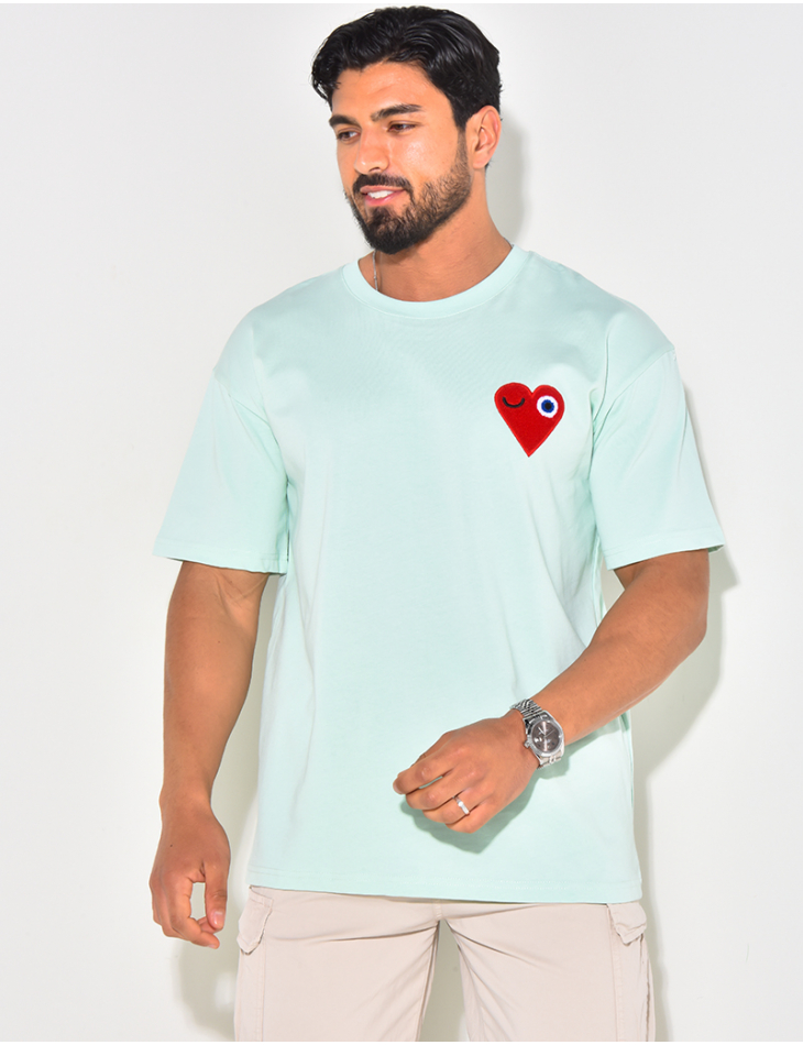 T-shirt coeur brodé