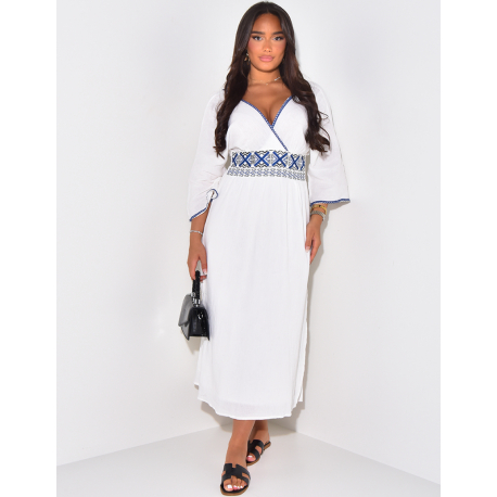 Long dress in cotton gauze with embroidered notch collar