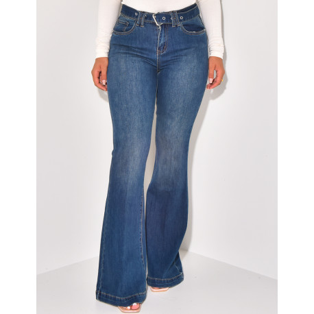 Jeans mit hoher Taille & Schlaghose mit Gürtel