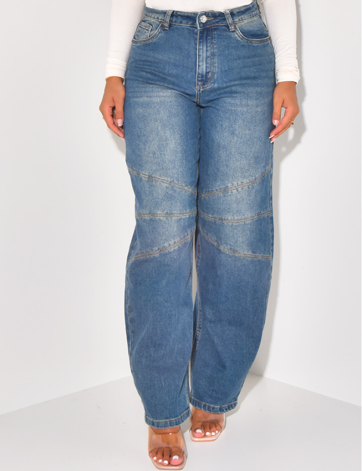 Wide-leg jeans with topstitching at the knees