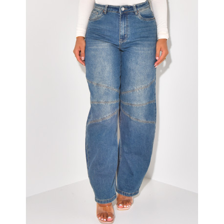 Wide-leg jeans with topstitching at the knees