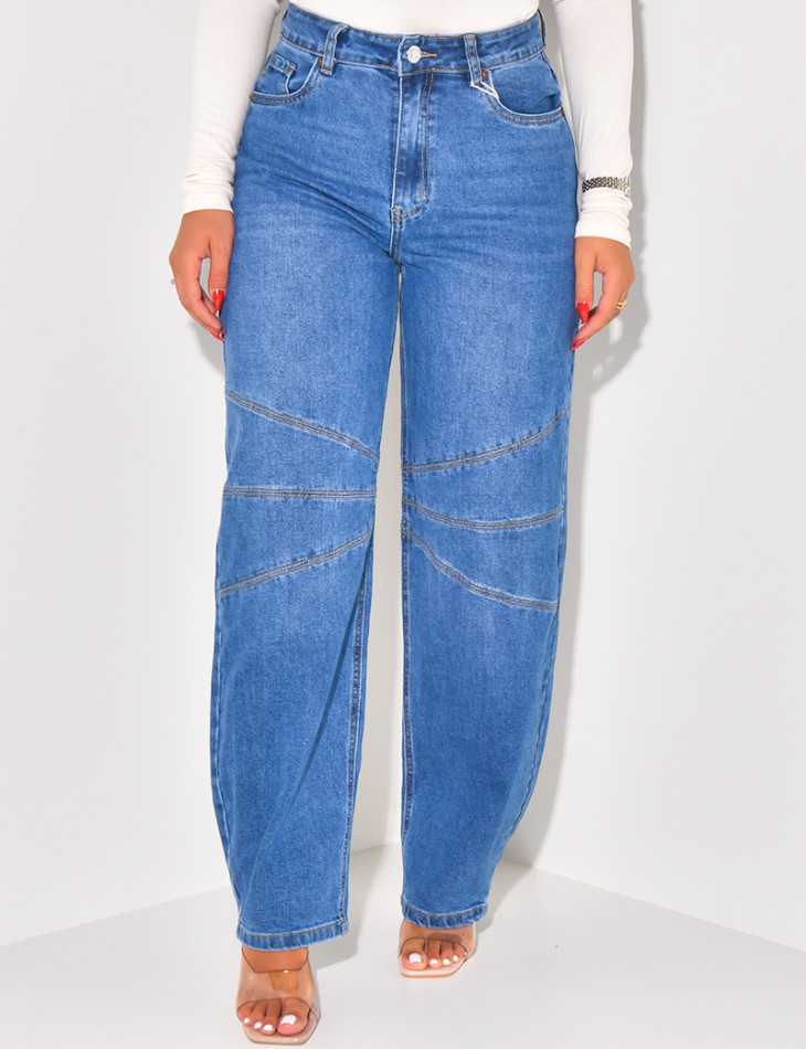 Wide-leg jeans with topstitching at the knees