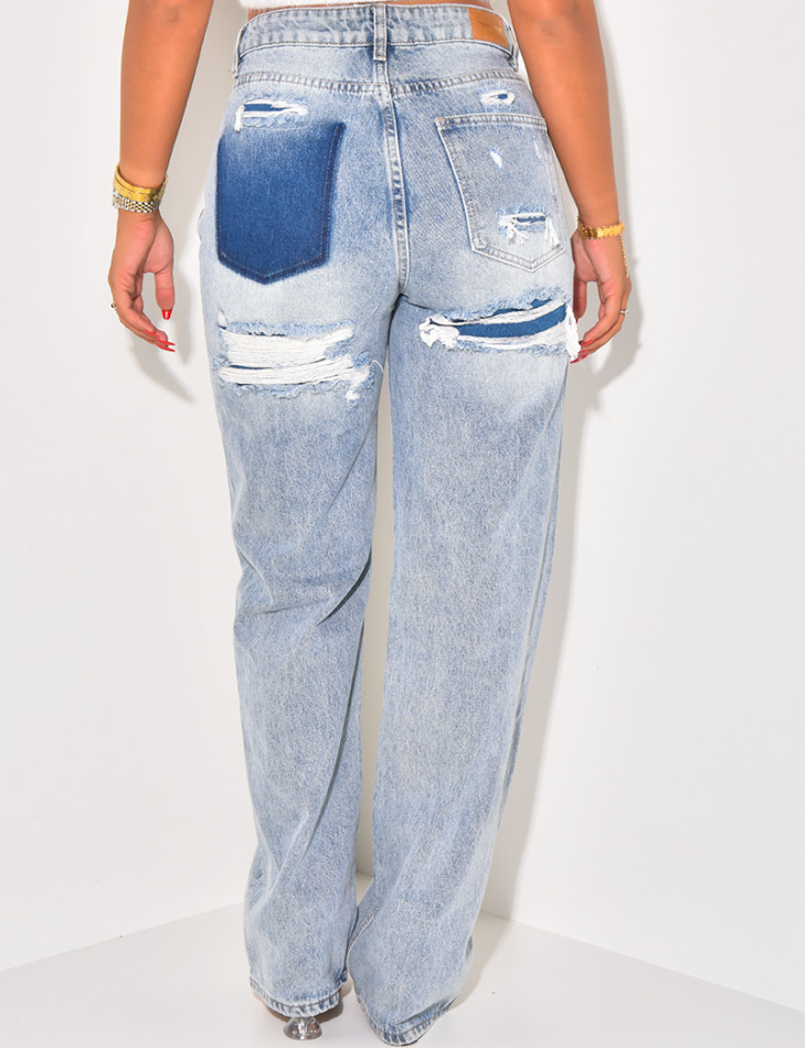 Straight-leg jeans with destroy effect at back