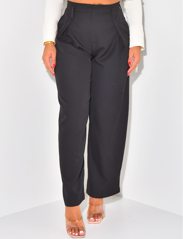 Tailored trousers with pleats