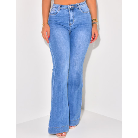 Jeans mit hoher Taille stretchy & flare