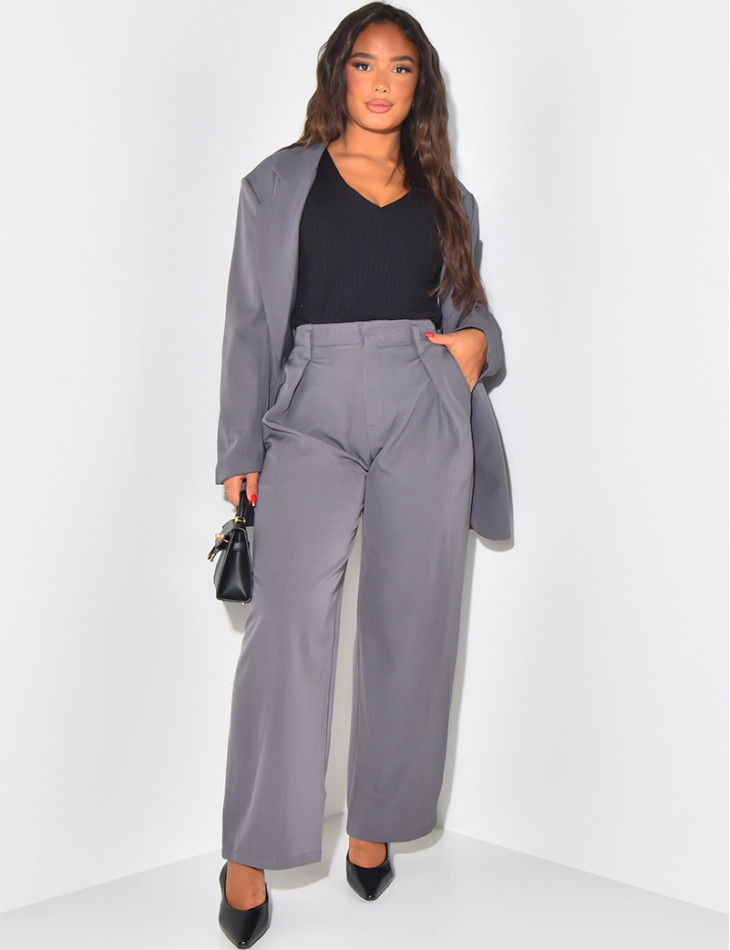 Tailored trousers with pleats