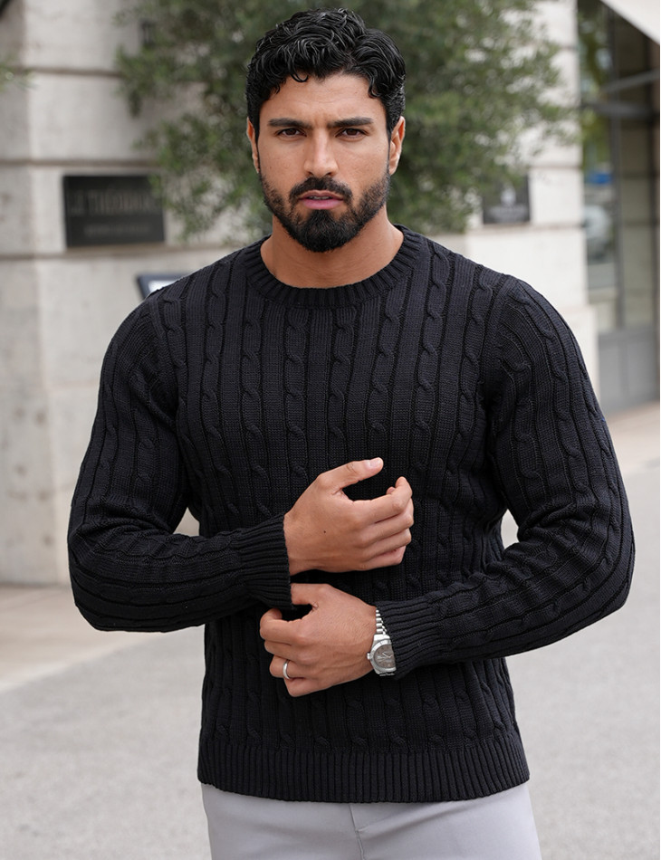 Gedrehter Pullover