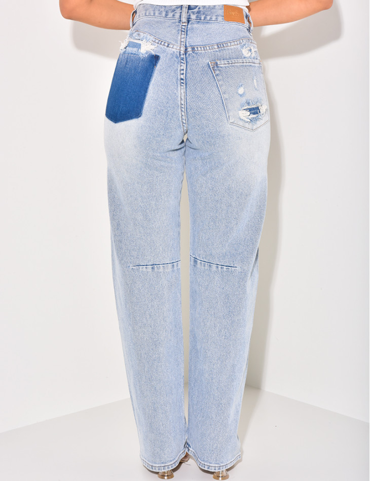 High-waisted stretchy jeans with destroy effect