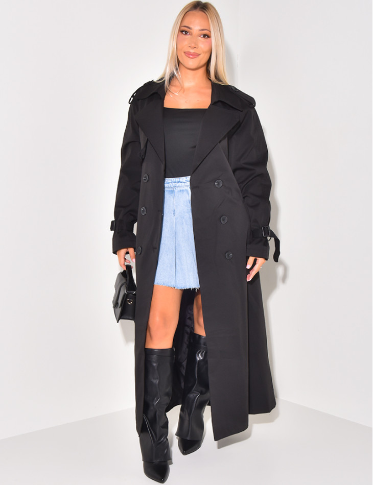 Very long trench coat to tie at the waist