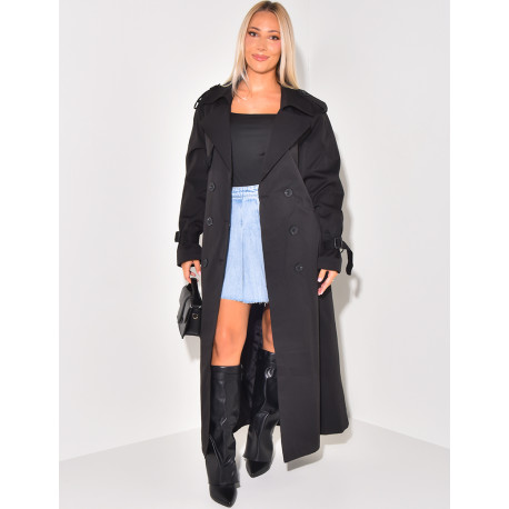 Very long trench coat to tie at the waist