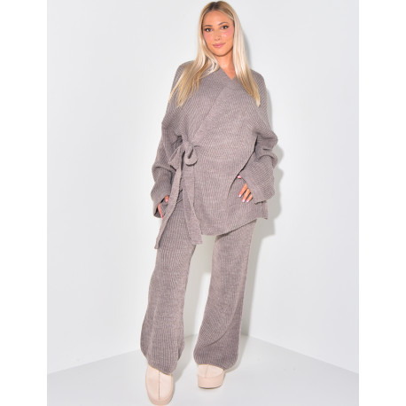 Set of trousers and wrap-around cardigan in knitted wool