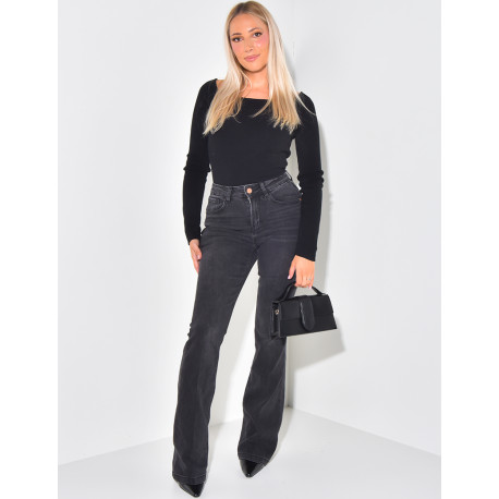 Jeans taille haute flare et stretchy