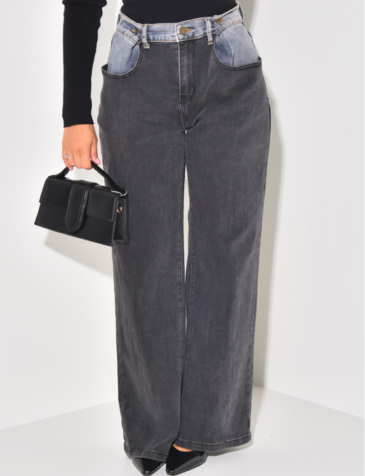 Straight-leg jeans with contrasting denim inserts