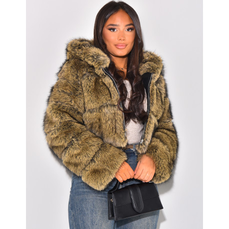 Short jacket with faux fur and hood