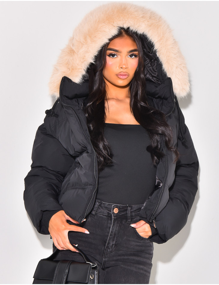 Short down jacket with fur hood