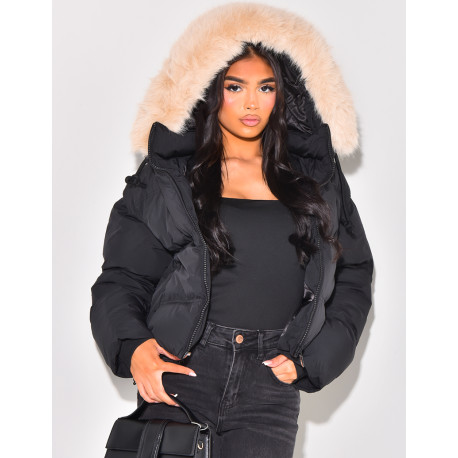 Short down jacket with fur hood