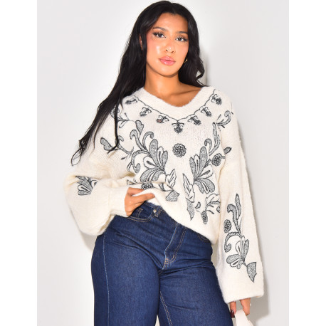 Pull tout doux en laine brodé