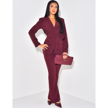 Suit with wide waistband and flare trousers