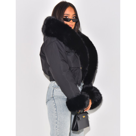 Short down jacket with removable fur