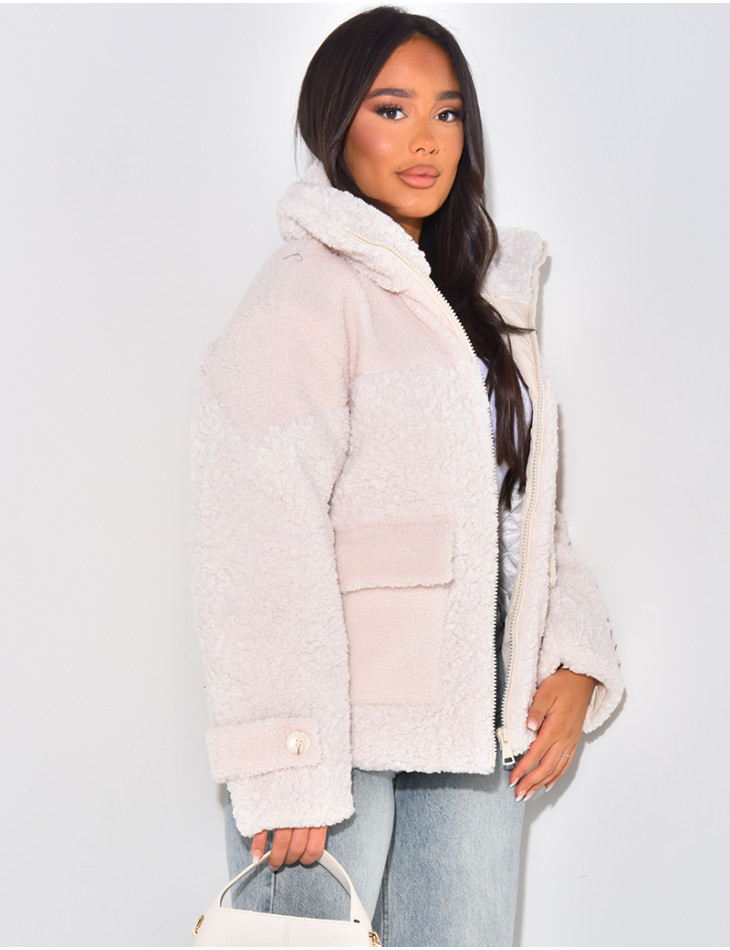 Oversize-Daunenjacke aus Schafsfell