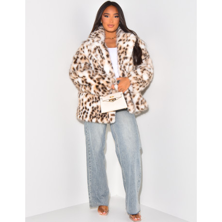 Short faux fur coat with leopard print