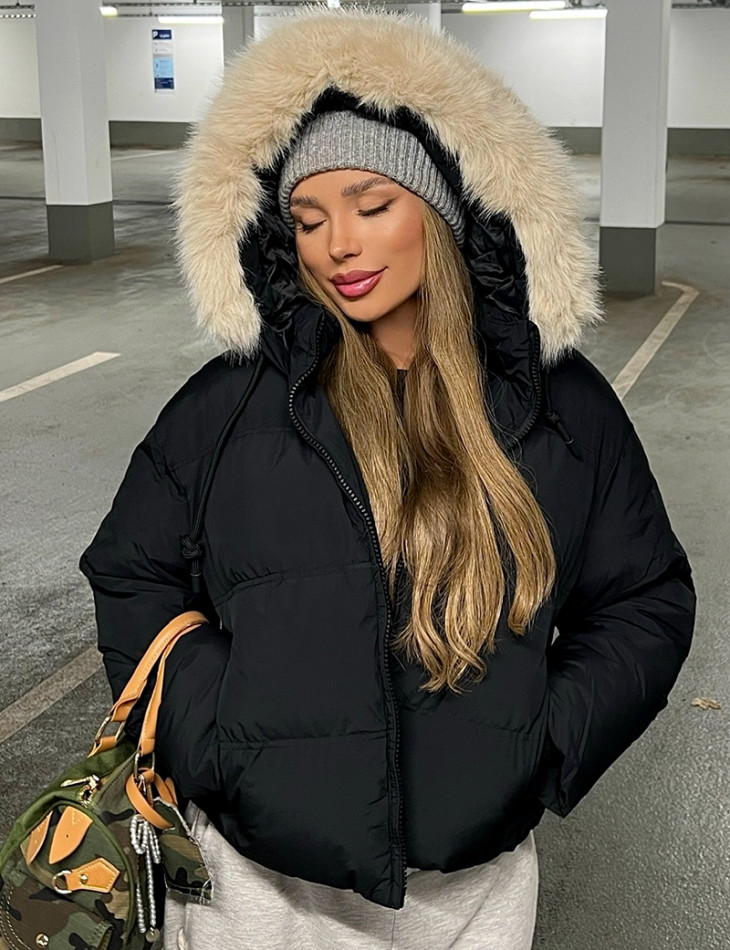 Short down jacket with fur hood