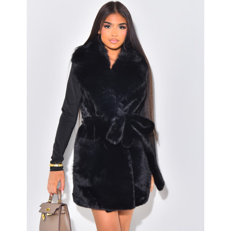 Sleeveless jacket in premium faux fur