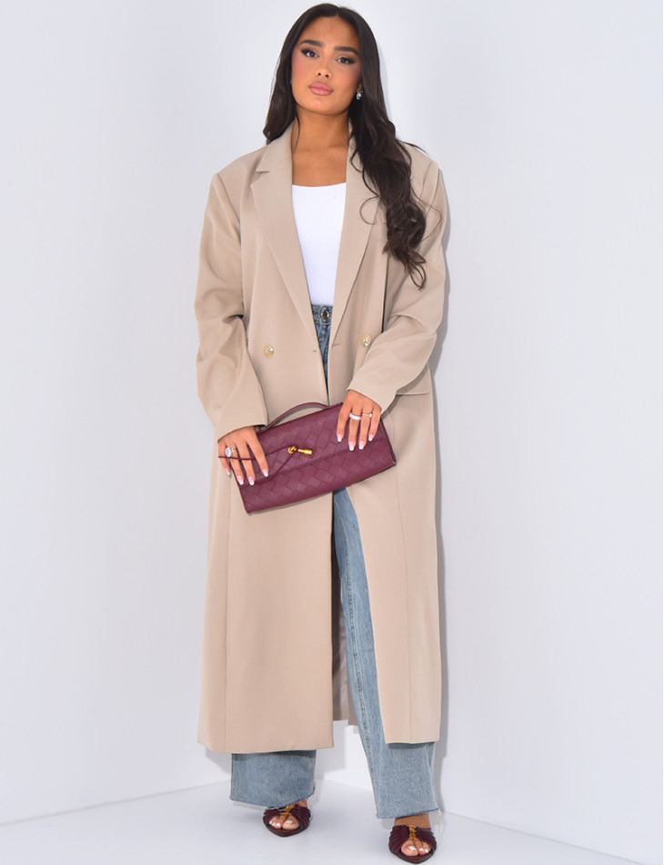 Oversized and long blazer with slit pockets